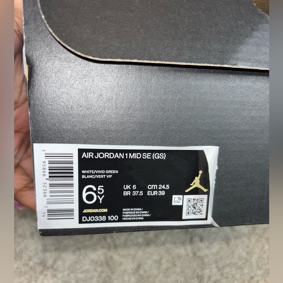 Jordan 1 Mid SE Flowerchid Pastel /Vivid Green/Blanc 6.5 Youth - Picture 9 of 9